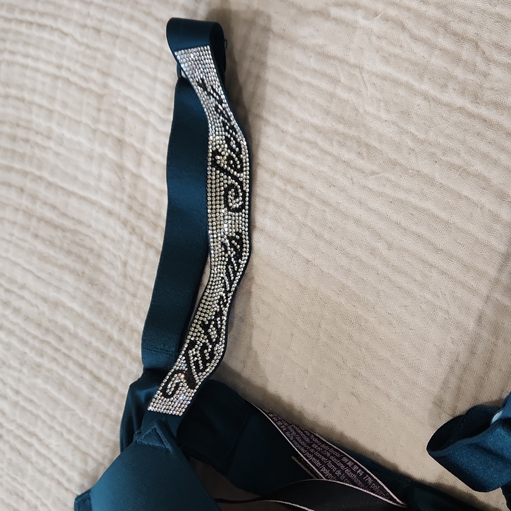NWT Victoria Secret Very Sexy Push up Bras - Picture 3 of 11